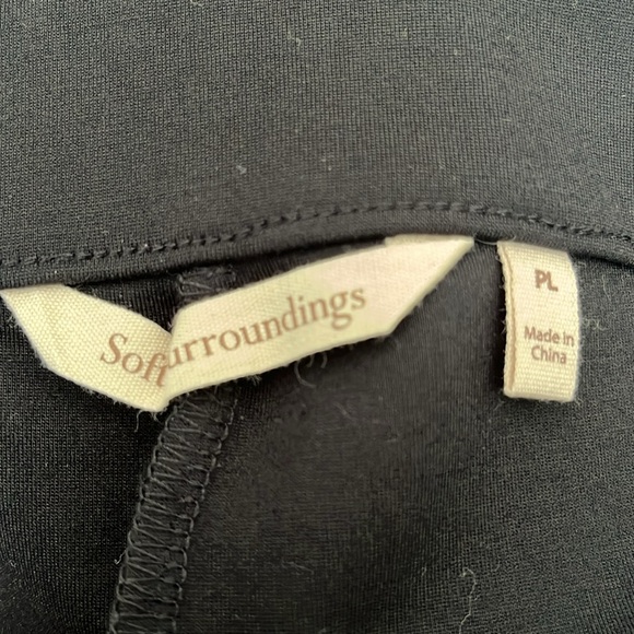 NWT Soft Surroundings BLACK SOFT ESSENTIAL PONTE LEGGINGS Petite Large ANKLE - Picture 7 of 7